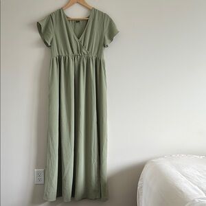 SHEIN Green Flutter Sleeve V-Neck Maxi Sundress